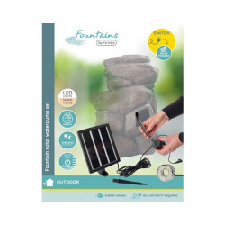 Fuente de plástico mediano alimentada por energía solar al aire libre