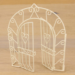 Arco con puertas, blanco